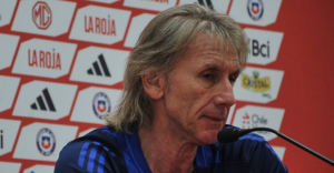 Ricardo Gareca asume que su continuidad en La Roja está en riesgo: «Solo contemplo ganar a Venezuela»