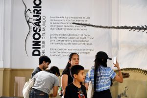 Exposición “Dinosaurios al Sur del Mundo” cierra exitosamente el verano con 250.000 visitas