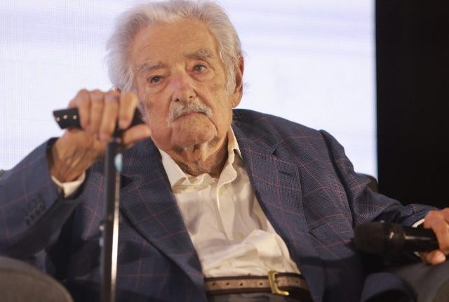 “A los que les gusta la plata hay que correrlos de la política, son un peligro”: Las frases que marcaron la vida de Pepe Mujica