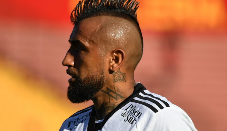 “Solo es culpa de nosotros”: La frustración de Vidal tras humillación de Colo Colo ante Fortaleza