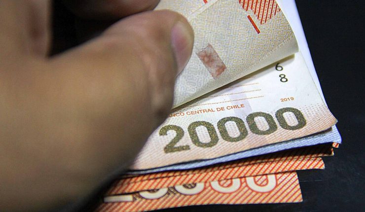 Gobierno oficializa alza del sueldo mínimo: Llegará a $539 mil en enero de 2026
