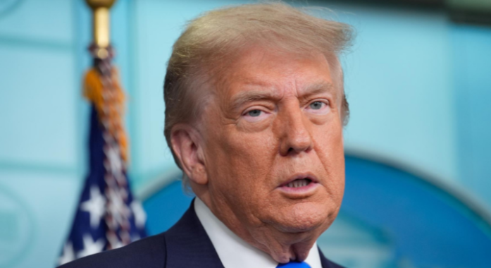 Trump decide romper con efecto «inmediato» la negociación comercial con Canadá