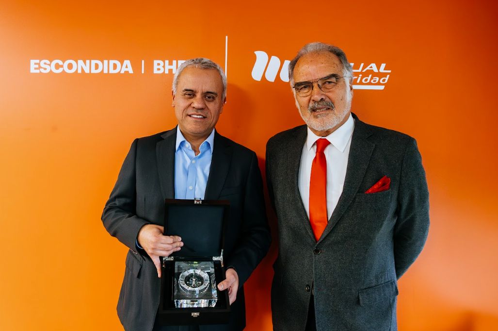 Mutual de Seguridad entregó reconocimiento “Excelencia Operacional” a Escondida | BHP por su compromiso con la seguridad y salud ocupacional
