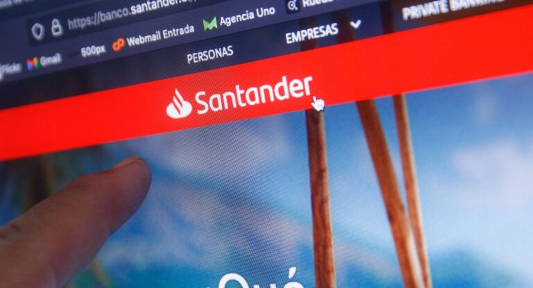 Vuelve la maleta de viajes gratis: Santander extiende vigencia del beneficio en alianza con Latam Pass como parte del programa “Rewards”