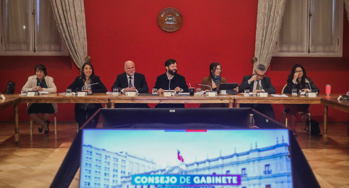 Boric no logra la unidad de su sector en último cónclave antes de dejar La Moneda: se ausentará la DC y tres partidos oficialistas