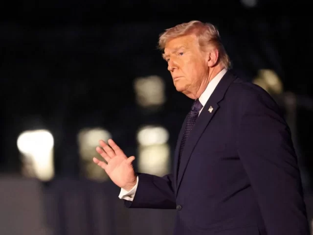 Trump amenaza con atacar Irán «20 veces más fuerte» si detiene el flujo de petróleo en el estrecho de Ormuz