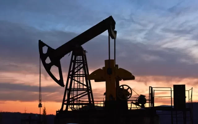 Guerra en Irán: por qué podría paralizarse la producción petrolera en el Golfo y cuándo podría ocurrir