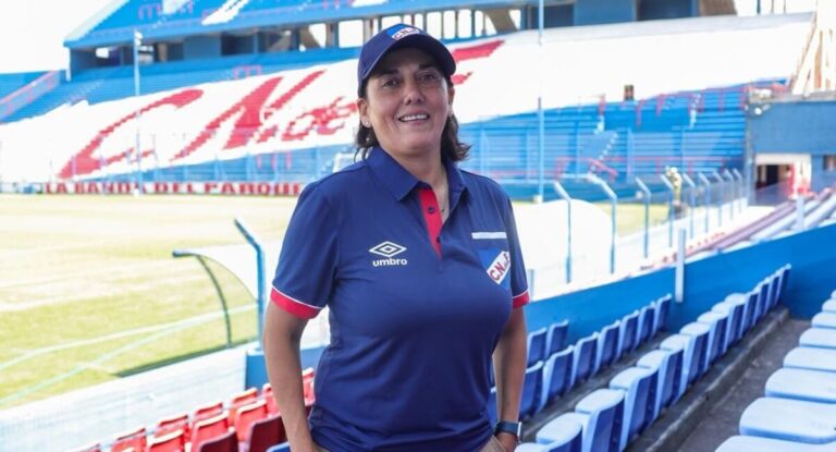 Paula Navarro y la llegada de una DT al fútbol profesional masculino: “Sudamérica todavía no está preparada para eso, quizás Brasil, pero Chile menos que nadie”