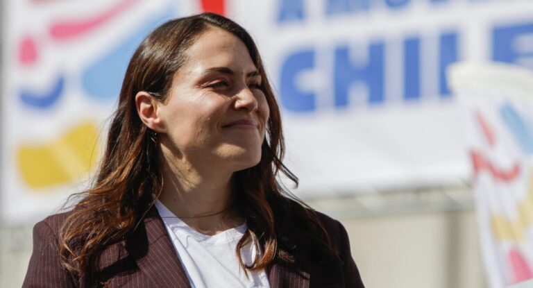 “La prioridad uno del Mindep ahora va a ser entregarle ropa linda a los deportistas”: la nueva declaración de Natalia Duco que levanta críticas en su contra