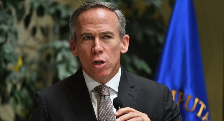 “Teníamos todo preparado para que fuera hoy”: Presidente de la Cámara confirma nuevo retraso de la Ley de Reconstrucción y presiona para su tramitación