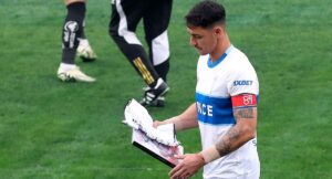 Biografías de ídolos, historias de clubes y obras sobre liderazgo: los libros que se toman la “Fecha Lectora” del fútbol chileno