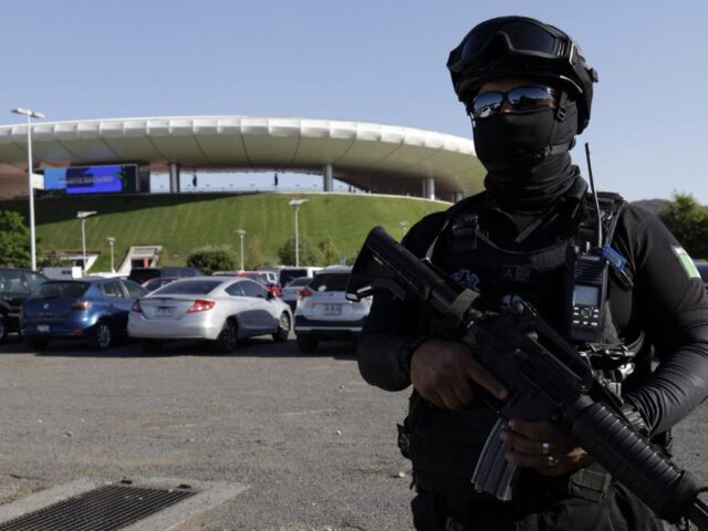 Autoridades investigan inusual asesinato de dos adultos y dos menores en Ciudad de México