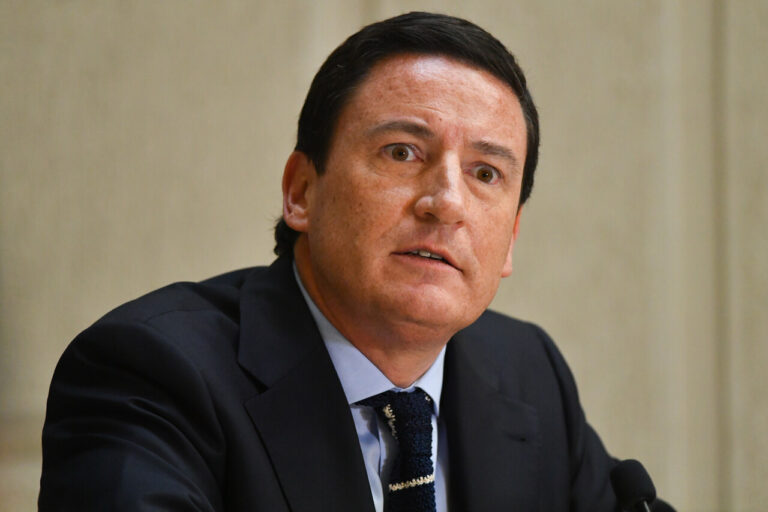 Squella (Republicano) apunta a “errores” en envío de oficios por cierre de programas: “Llamaría al Segundo Piso a que tomara las riendas”