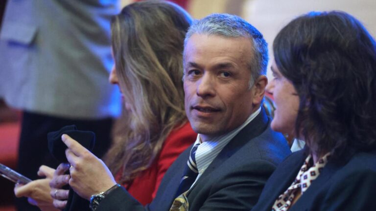 Landerretche advierte que críticas del gobierno a gestión de Codelco buscarían preparar «el argumento para privatizar una parte»