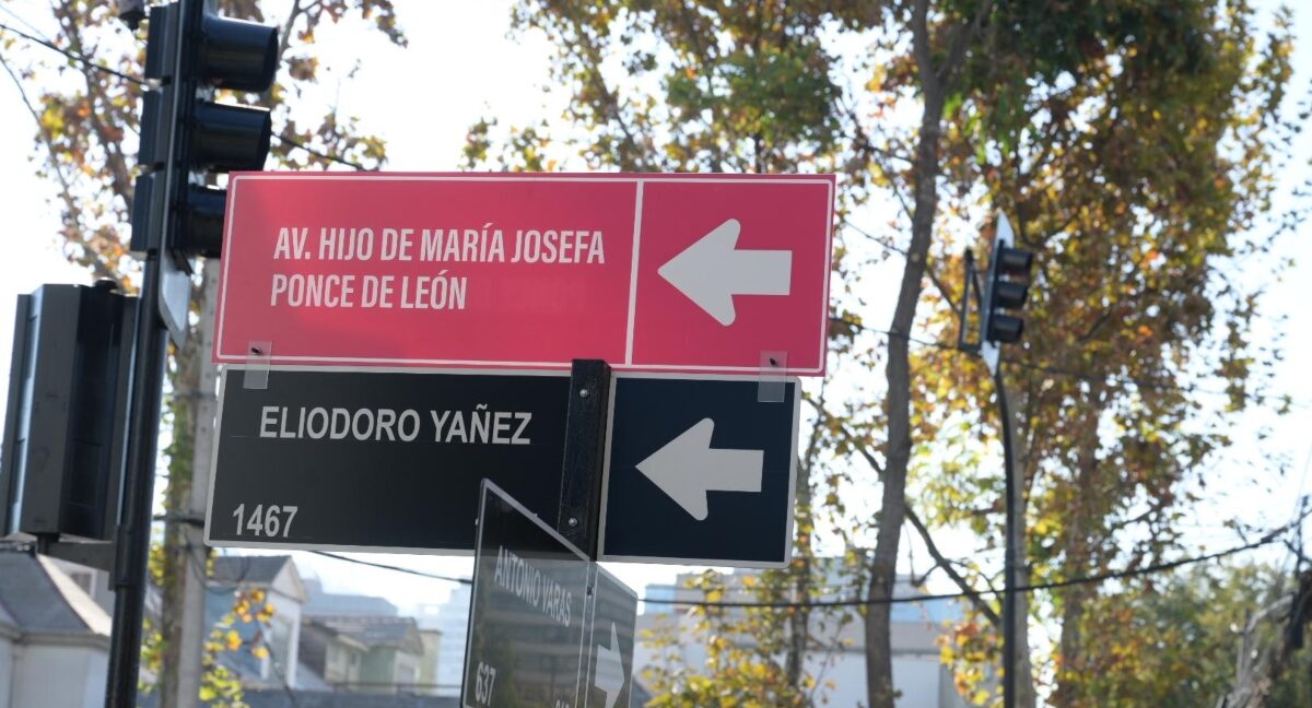 “Nos invita a mirar la ciudad con más humanidad”: La intervención que recuerda a las madres de quienes dan nombre a nuestras calles