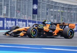 Lando Norris domina el sprint de Miami y McLaren firma un contundente 1-2 en la pista del Hard Rock Stadium