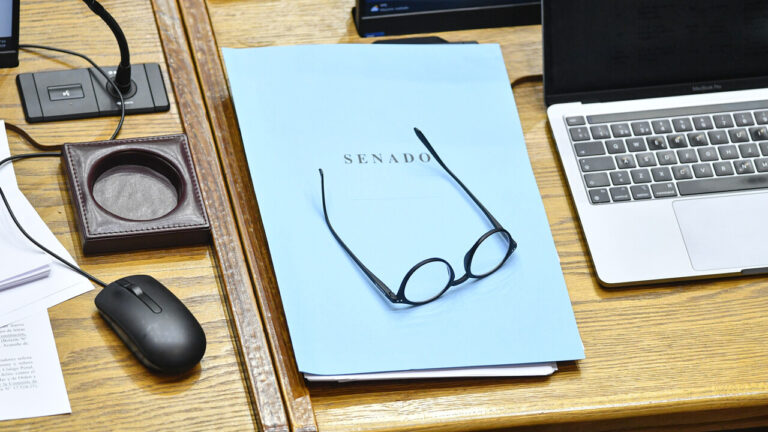 Avanza en el Senado proyecto de ley que busca aplicar test de drogas obligatorio a parlamentarios
