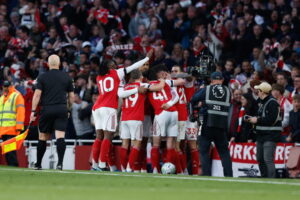 Arsenal se corona campeón de la Premier League y rompe “maldición” de 22 años