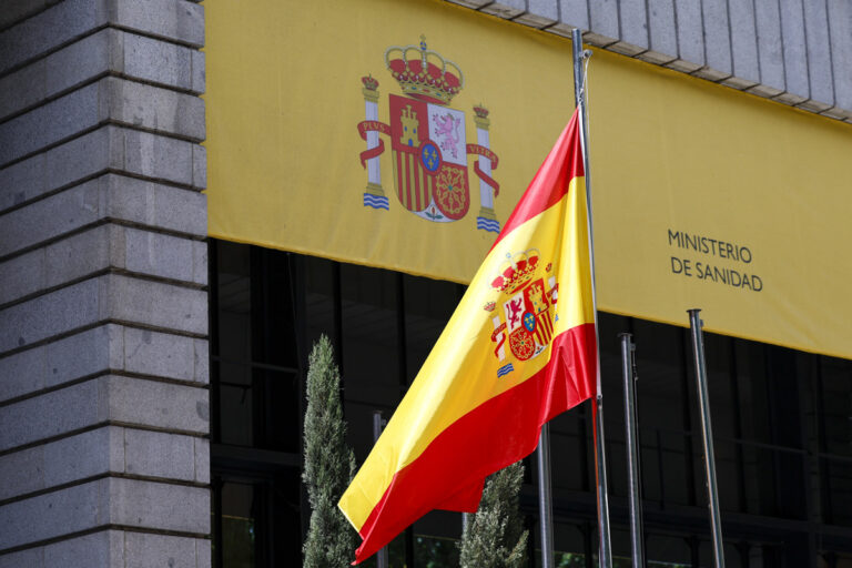 Tras petición de la OMS: España acogerá al crucero con brote de hantavirus en Canarias