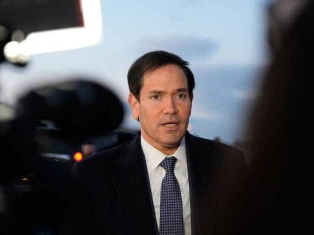 En medio de cruces con Trump, Marco Rubio viaja a Roma para reunirse con el papa León XIV y Meloni