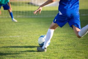 UDI anuncia que Gobierno dará urgencia a proyecto de ley que prohíbe a jugadores de fútbol auspiciar casas de apuestas