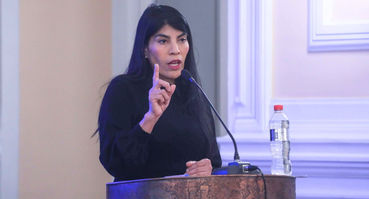 Lincolao ante militantes UDI: reconoce que “distracciones” han afectado su labor en el ministerio y pide apoyo para sancionar injurias en las redes