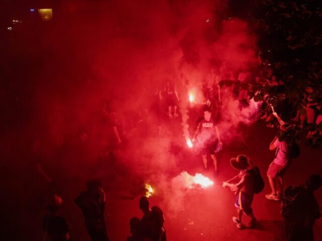 Gobierno de Francia presentará una ley contra la violencia tras incidentes del triunfo de PSG