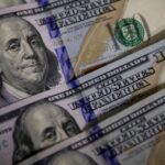 Dólar se mantiene estable y cotiza sobre los $920 tras fortalecimiento de la divisa estadounidense