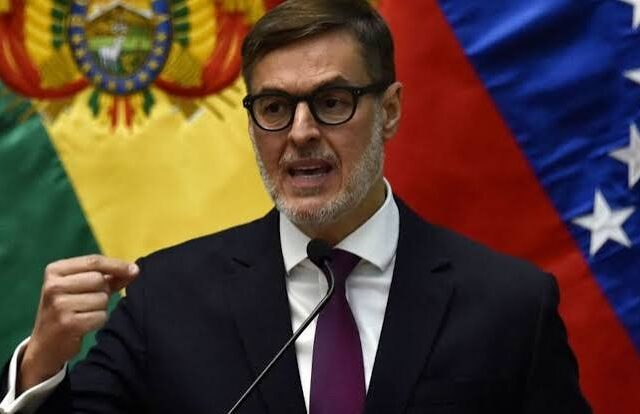 Venezuela: Delcy Rodríguez fusiona dos ministerios y nombra a Félix Plasencia como canciller