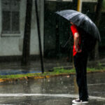 Vuelven las lluvias a Santiago: Pronostican hasta 20 mm y llaman a extremar precauciones en zonas afectadas por aluviones