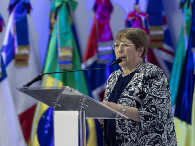 Bachelet advierte en la CEPAL sobre retrocesos en derechos de las mujeres: “Es uno de los principales riesgos para el desarrollo”