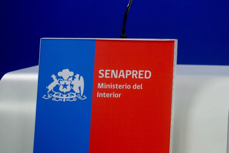 Senapred declara Alerta Amarilla en seis comunas de la RM por crecida de río